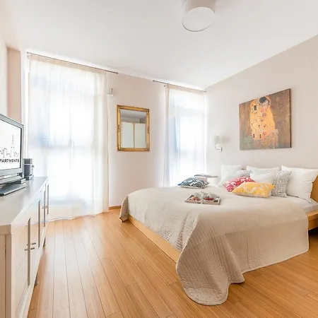 P&o Serviced Ch Arkadia 2