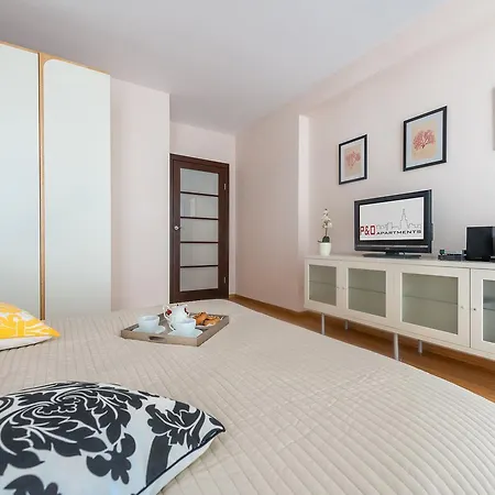 Apartment P&o Serviced Ch Arkadia 2 Warsaw
